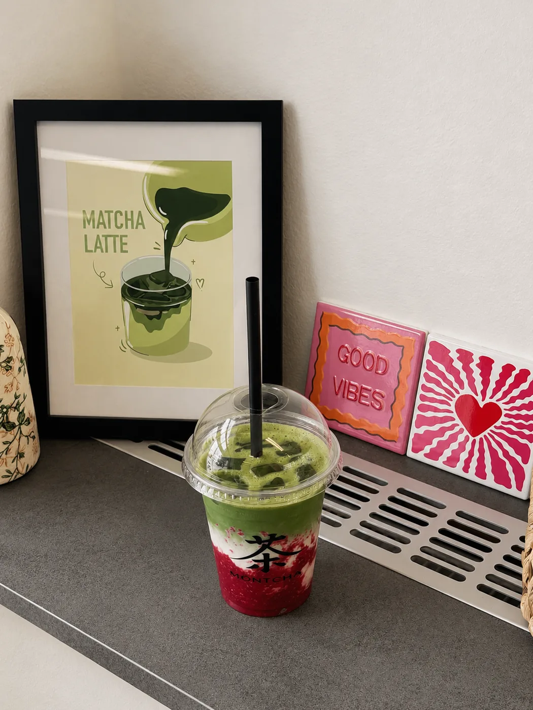 Matcha Drink im MONTCHA Café